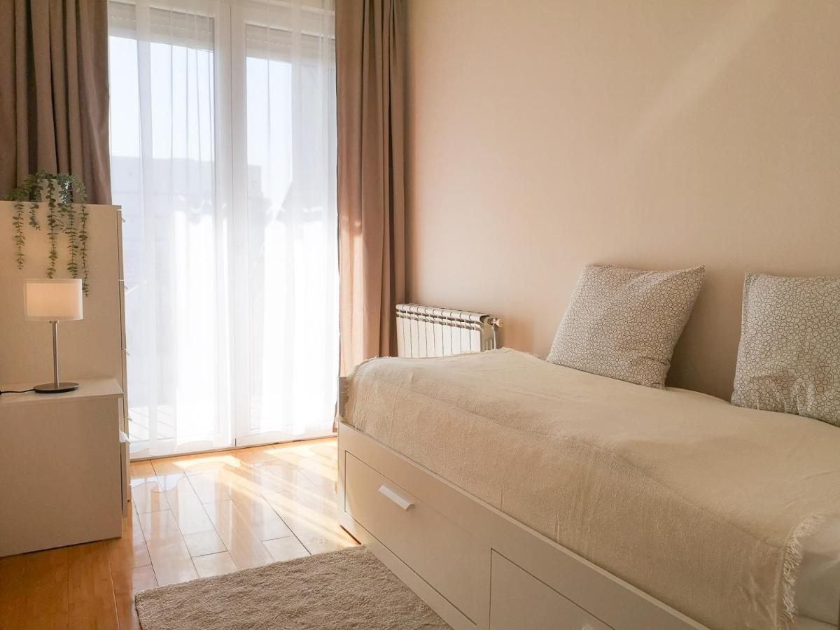 Filinhome Papa Suite 4 Novi Sad Exterior photo