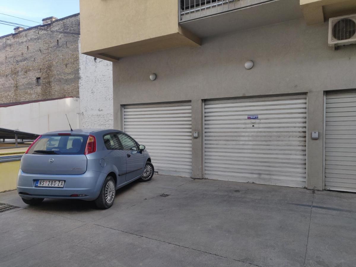 Filinhome Papa Suite 4 Novi Sad Exterior photo